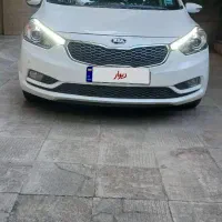 کیاسراتووارداتی اتوماتیک فول کامل۲۰۱۵سفید