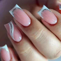کاشت ناخن در فلاح ۳۹۰ با لاک ژل|خدمات آرایشگری و زیبایی|تهران, فلاح|دیوار