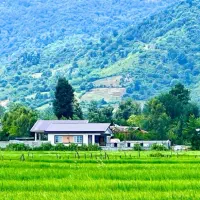 ۱۰۰ متر ویلا استخردار نوساز با ویو ابدی