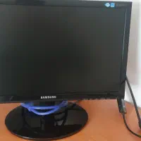 مانیتور سامسونگ سالم