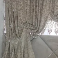 پرده به همراه والان