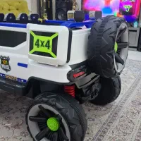 ماشین شارژی افرود در حد|اسباببازی|ری, سرتخت|دیوار