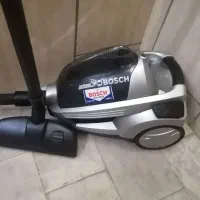 جاروبرقی بوش آلمان آب وخاک پرقدرت درحدنوقوی سالم