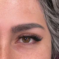 کاشت مژه با تخفیف ویژه بهارستان