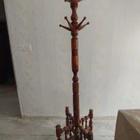 آویز لباس چوبی