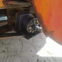 پمپ 9 پیستون