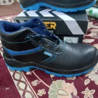 ۲جفت کفش کار|کیف، کفش، کمربند|مشهد, رده|دیوار