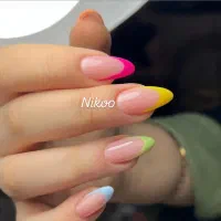 کاشت ناخن|خدمات آرایشگری و زیبایی|مشهد, امام رضا (ع)|دیوار