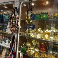 فروشنده خانم