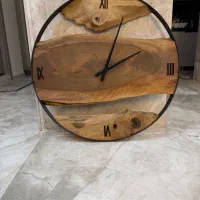 ساعت دیواری