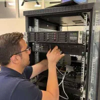 خدمات شبکه و راه‌اندازی سرور