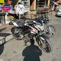 NS200 تمیز درحد|موتورسیکلت|تهران, خاک سفید|دیوار