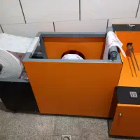 دستگاه رول کن سفره یکبار مصرف. فریزر. زباله