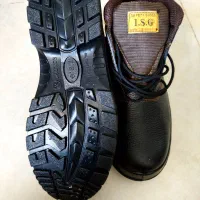 فروش کفش ایمنی سایز 43 با پنجه فولادی|کیف، کفش، کمربند|میانه, |دیوار