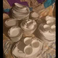 سرویس غذاخوری چینی ۸۸ پارچه ی قدیمی