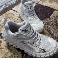 کفش دیفندر بالنسیاگا