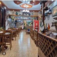 رستوران کارگر ساده و ظرفشور