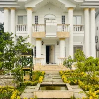 فروش کاخ سفید چمستان