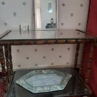 میز چوب و شیشه