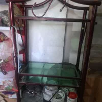 چنتا زیر تلوزیون دارم برا فروش