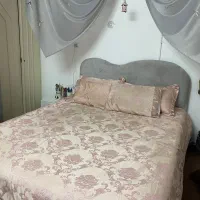 تخت و میز ارایشی دو نفره همراه تشک