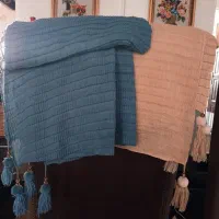 دو عدد شال منگوله دار اعلا