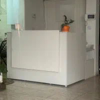 کانتر و میز مدیریت با صندلی