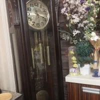 ساعت دیواری شیک و کلاسیک