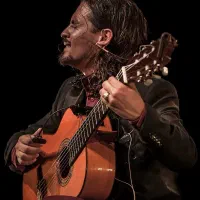 آموزش گیتار، آواز و آهنگسازی|خدمات آموزشی|مشهد, رضاشهر|دیوار