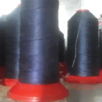 تعدادی نخ دوخت پلی استر جهت روکش دوزی
