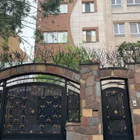 ۱۱۰متر / سالن مربع قابل چیدمان دلخواه / قابل تبدیل