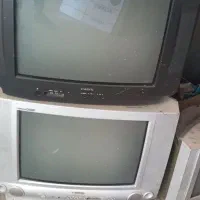 خریدار و فروشنده تلویزیون قدیمی