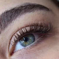 اکستنشن مژه  (زیبایی بدون آسیب به مژه طبیعی)