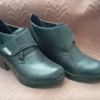کفش پاشنه دار