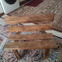 نیمکت چوبی