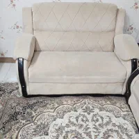 فروختن این دو تا مبل به دلیل کمبود جا