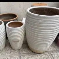 موس کامپیوتر و گلدان دوعدد کوچیک و بزرگ