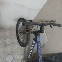 دوچرخه۲۶|دوچرخه، اسکیت، اسکوتر|صدرا-فارس, فاز ۱|دیوار