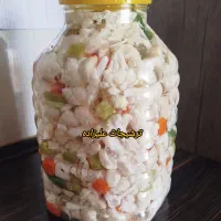 ترشی گل کلم و بندری خانگی و کره محلی