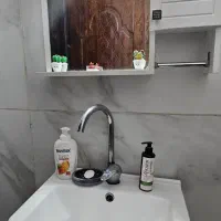 سنگ روشویی و کابین و اینه و شیر الات