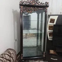 ویترین چوبی کاملا سالم