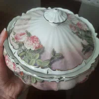 شکلات خوری یا آجیل خوری