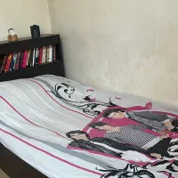 تخت خواب و کمد