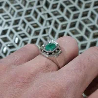 انگشتر زمرد