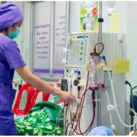 پرستار دیالیز کار