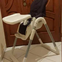 صندلی غذا و ماشین