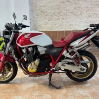 موتور سی بی ۱۳۰۰