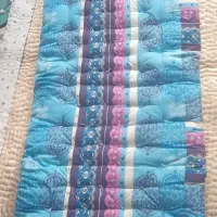 یک تشک و یک لحاف دو نفره و رختخواب پیچ ( موج)|رختخواب، بالش، پتو|اسلام‌‌آباد غرب, |دیوار