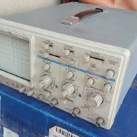 اسیلوسکوپ 8203
