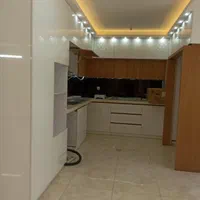 فروش 3 طبقه شهرک ولیعصر* کلید اول فول امکانات*